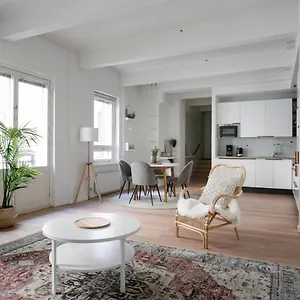アパート 2ndhomes Loft With & Balcony By The White Church, ヘルシンキ
